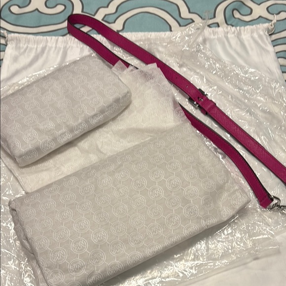 Michael Kors Sutton Fuschia Pink MD Satchel - Picture 16 of 16